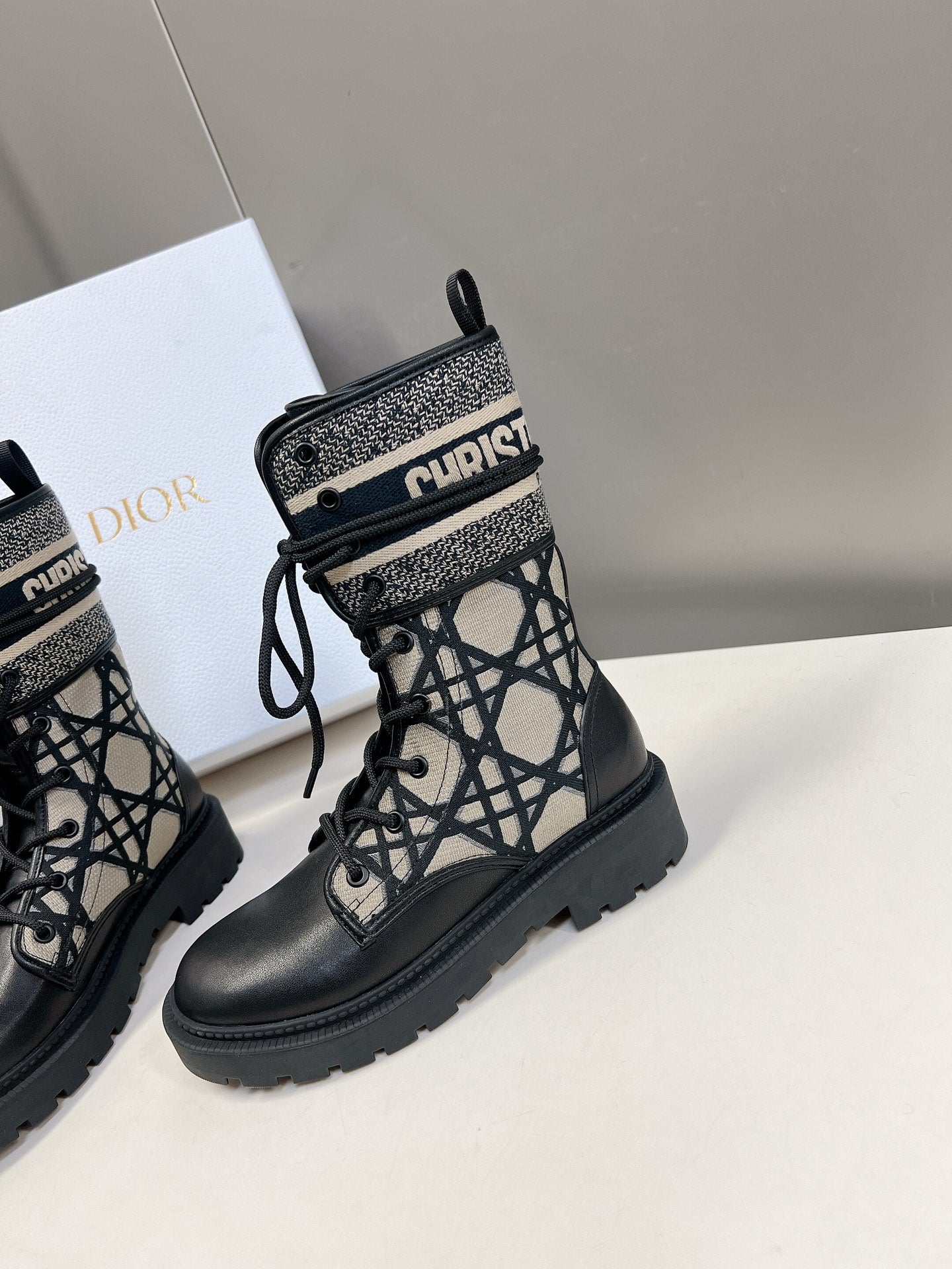 VBS D MAJOR BOOTS BLACK AND BEIGE