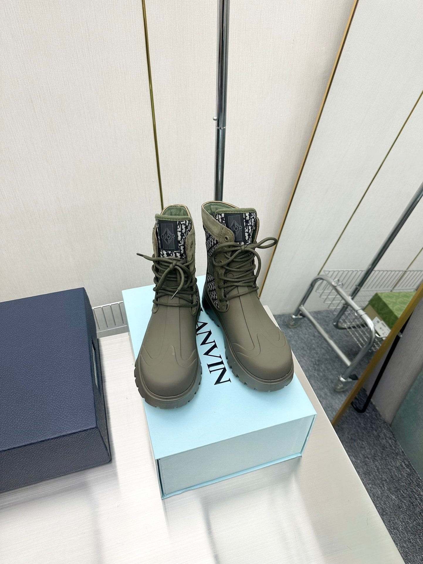 VBS GARDEN LACE UP BOOT GREEN