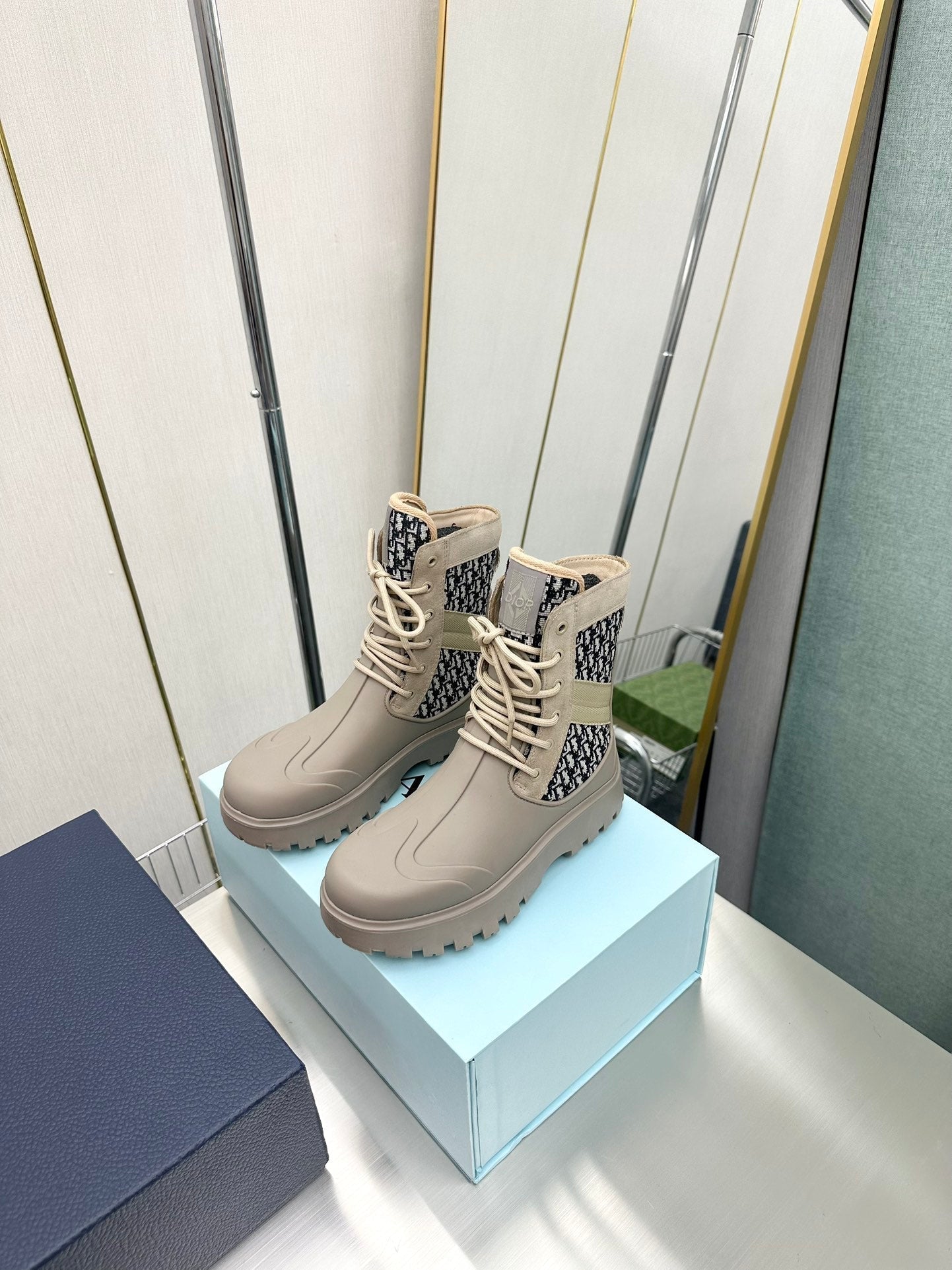 VBS GARDEN LACE UP BOOT BEIGE 3BO315ZYH H164