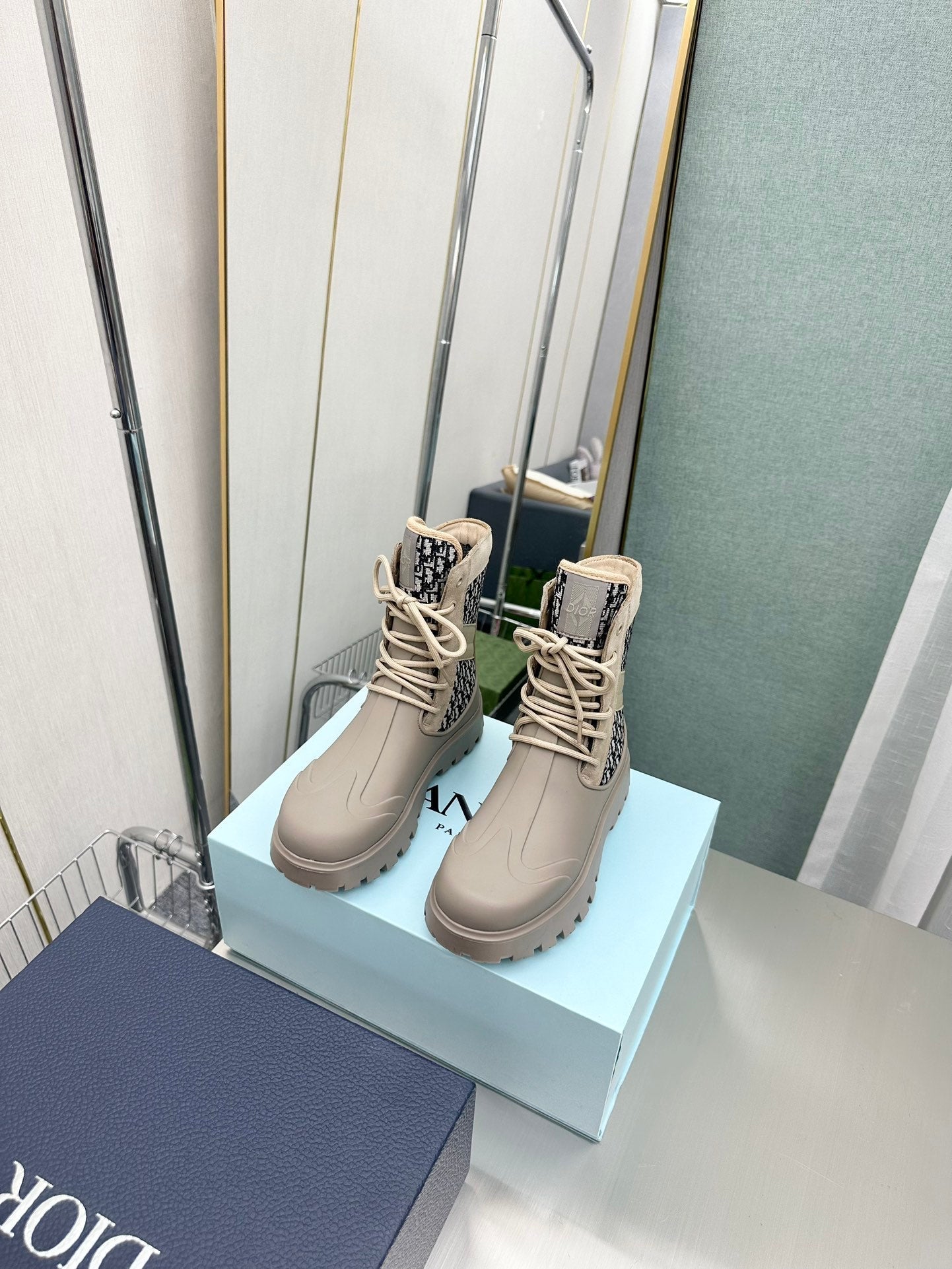 VBS GARDEN LACE UP BOOT BEIGE 3BO315ZYH H164