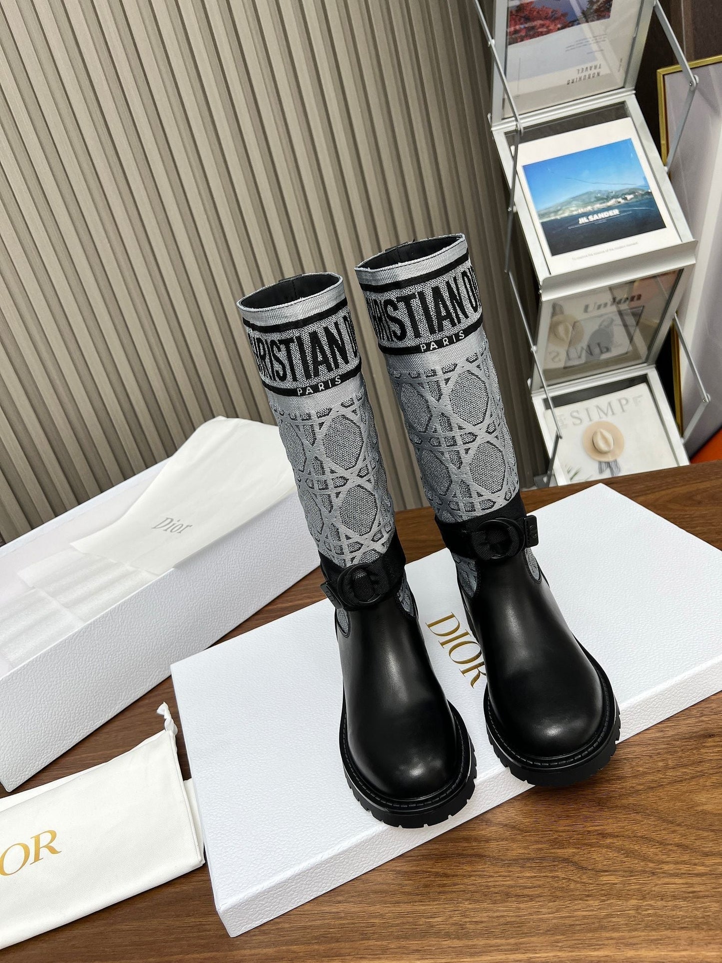 DD D MAJOR BOOT CALFSKIN BLACK AND GREY