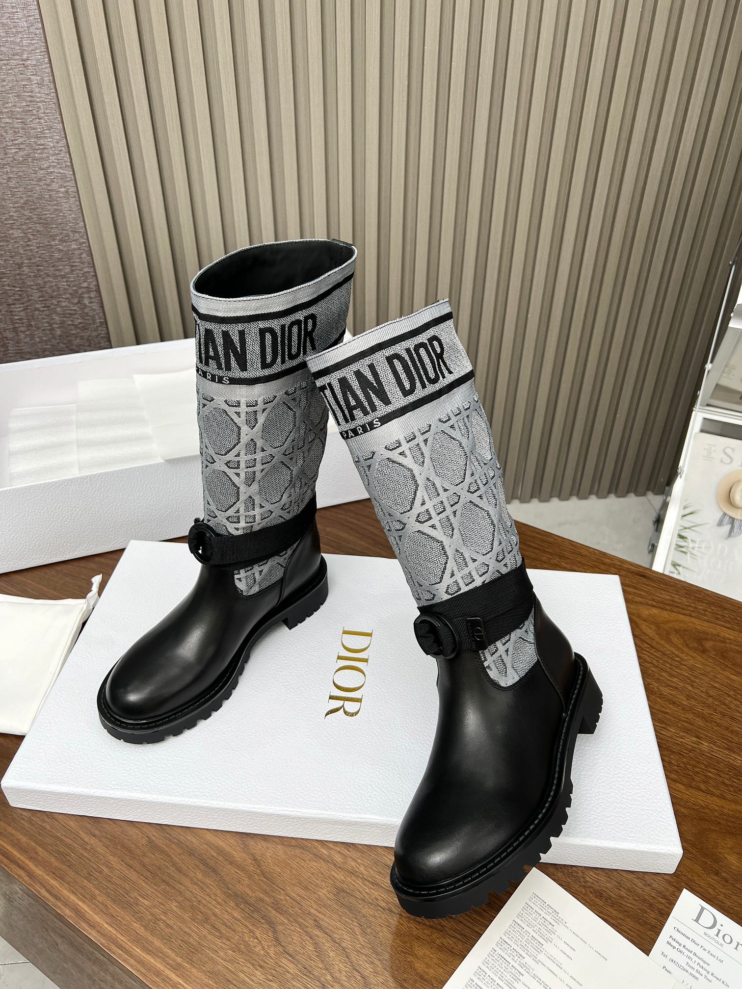 DD D MAJOR BOOT CALFSKIN BLACK AND GREY