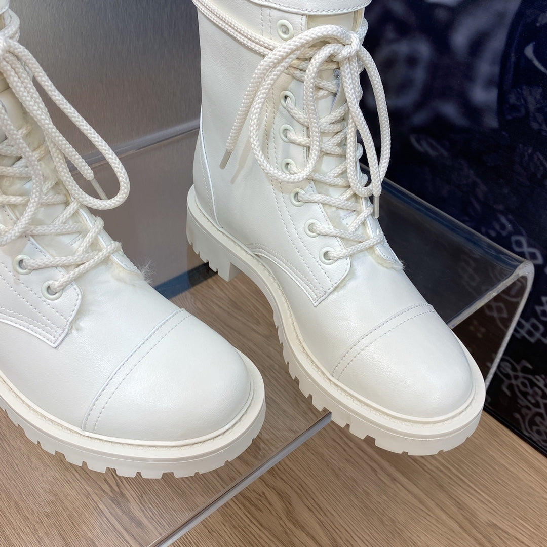 VBS D TRAP ANKLE BOOT CALFSKIN AND SHEARLING WHITE