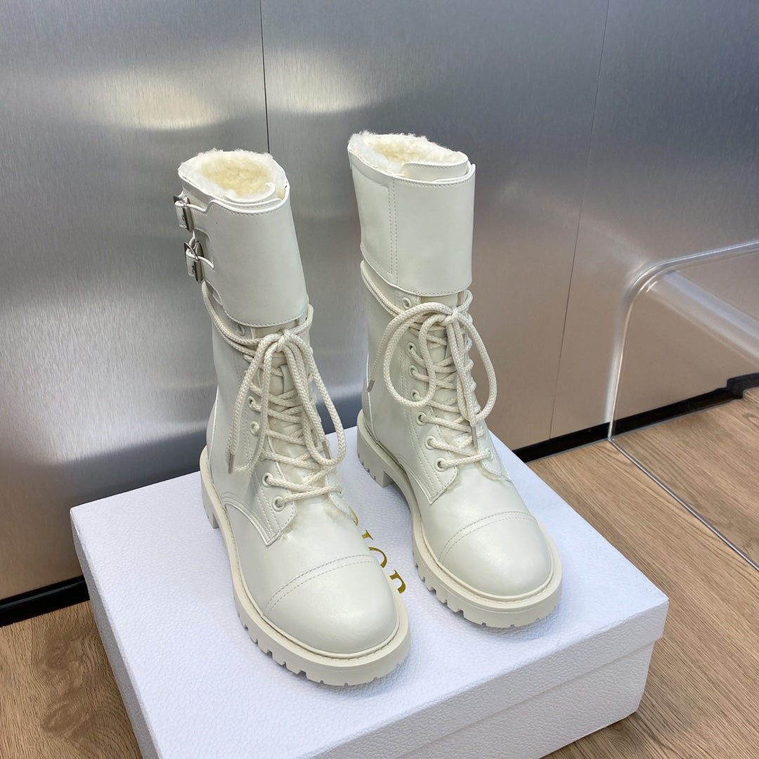 DD D TRAP ANKLE BOOT CALFSKIN AND SHEARLING WHITE