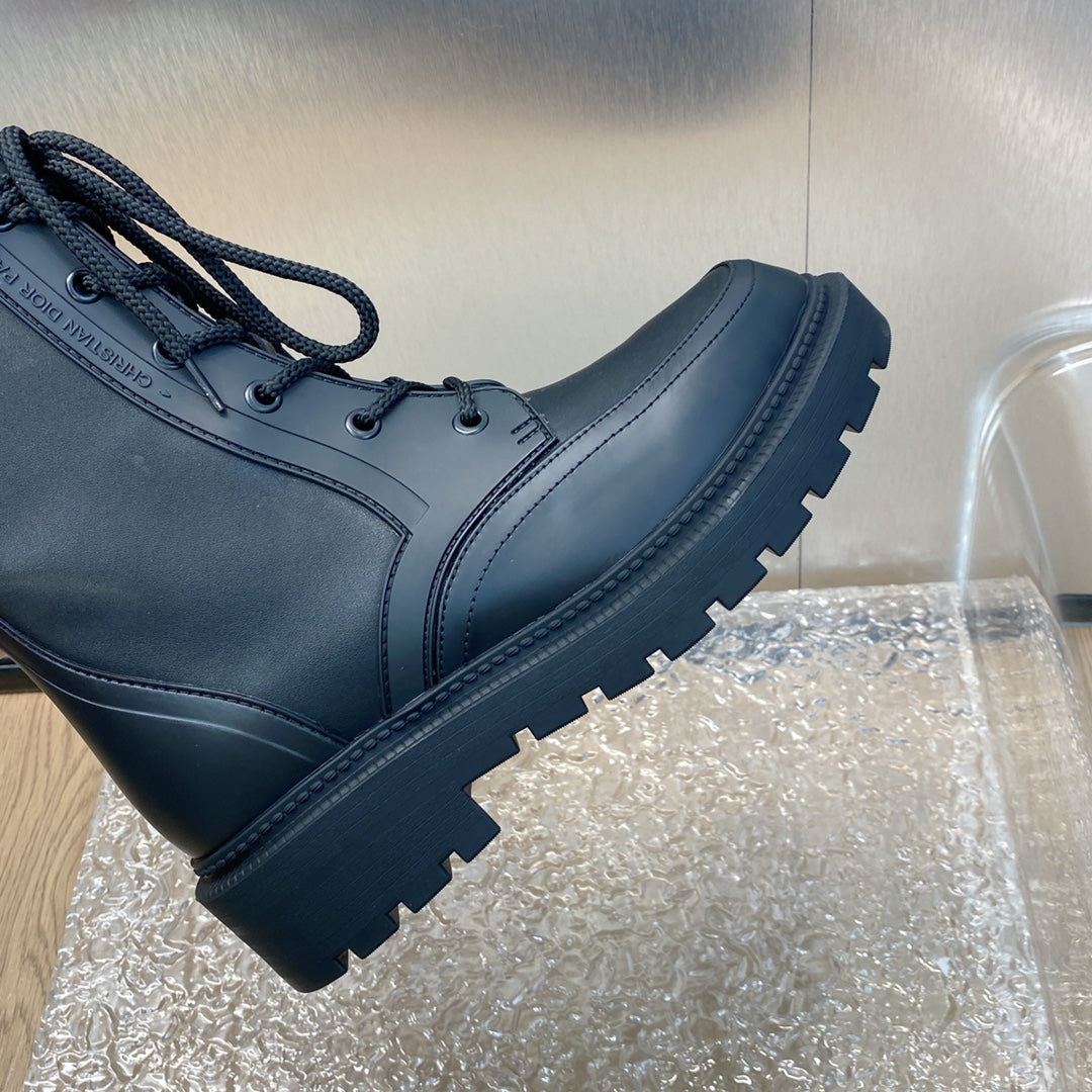 VBS D TRAP ANKLE BOOT BLACK