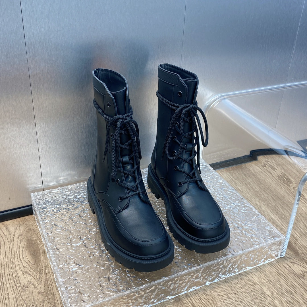 VBS D TRAP ANKLE BOOT BLACK