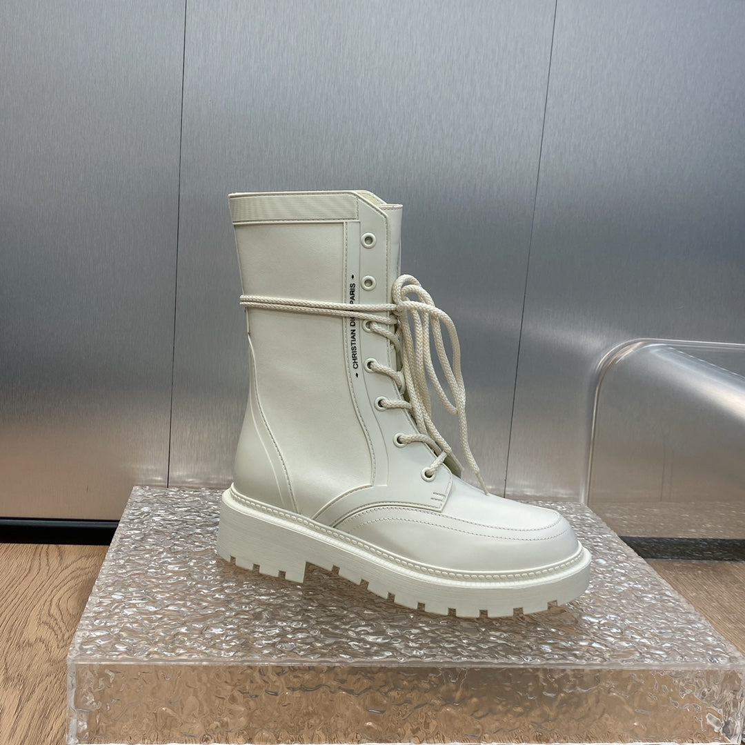 VBS D TRAP ANKLE BOOT WHITE