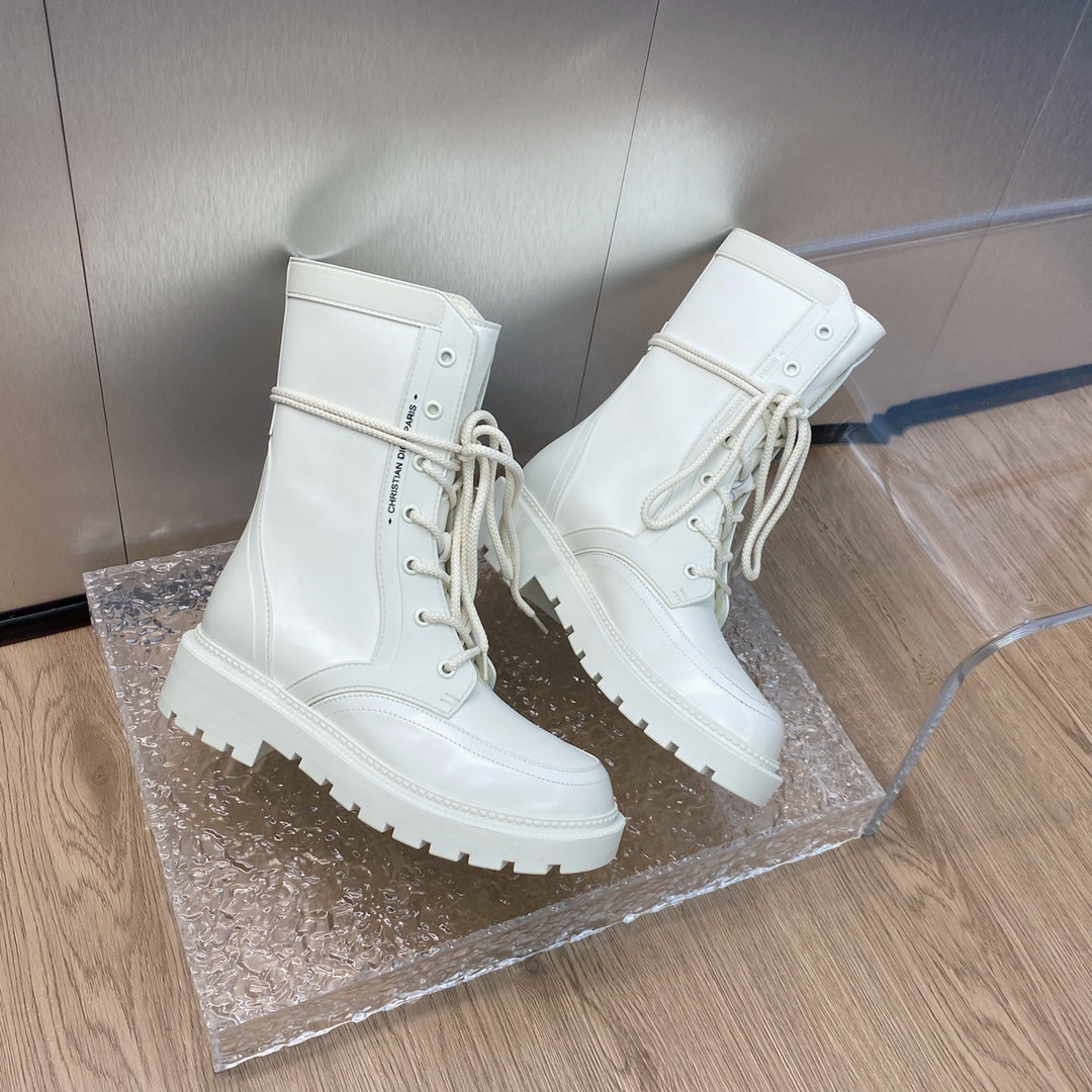 VBS D TRAP ANKLE BOOT WHITE
