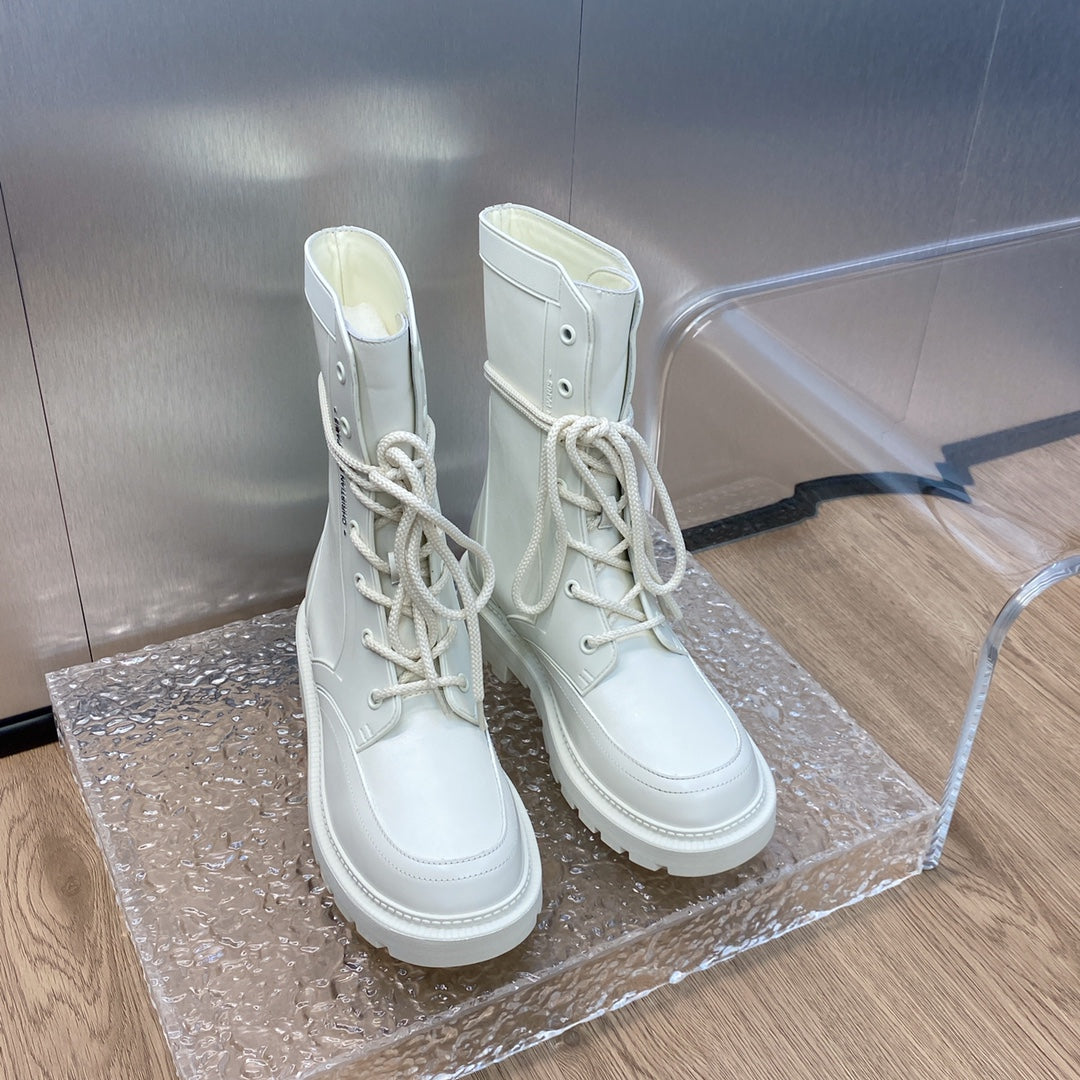 VBS D TRAP ANKLE BOOT WHITE