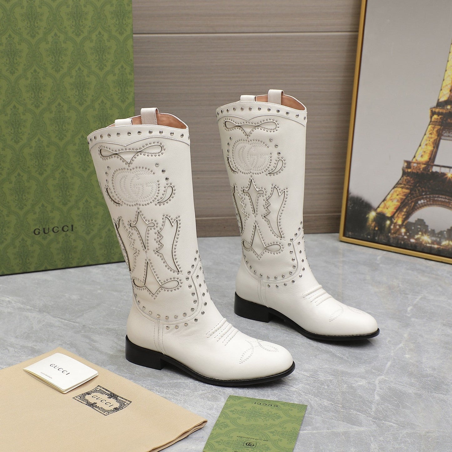 Vbs WOMEN'S BOOT WITH DOUBLE G AND STUDS WHITE