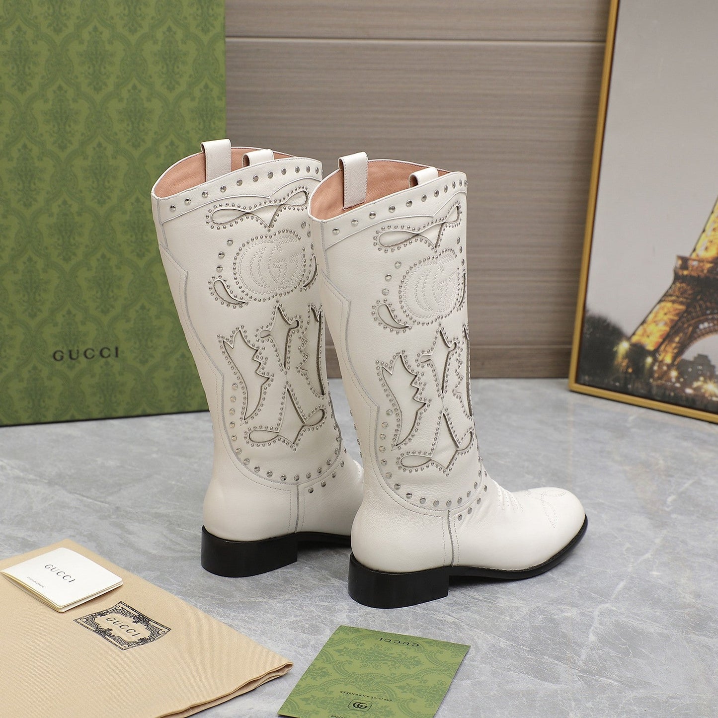 Vbs WOMEN'S BOOT WITH DOUBLE G AND STUDS WHITE