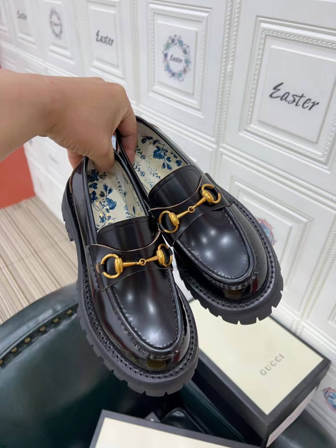 VBS Flat Loafers for Women black bee