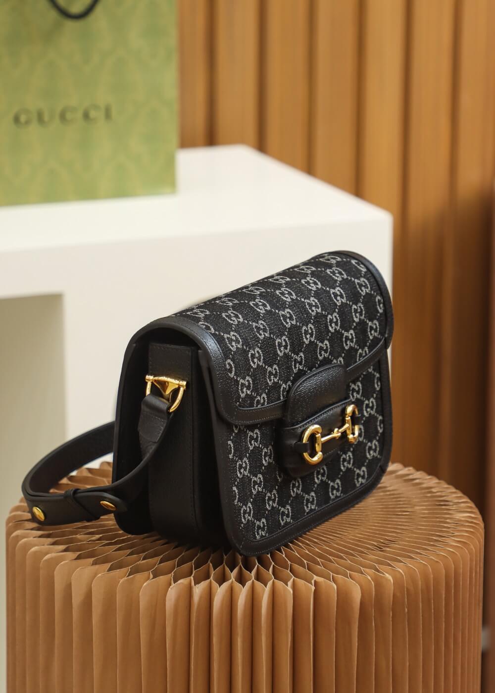 VBS 602204 shoulder bag bag Leather black