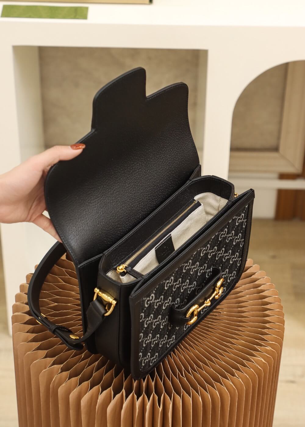 VBS 602204 shoulder bag bag Leather black