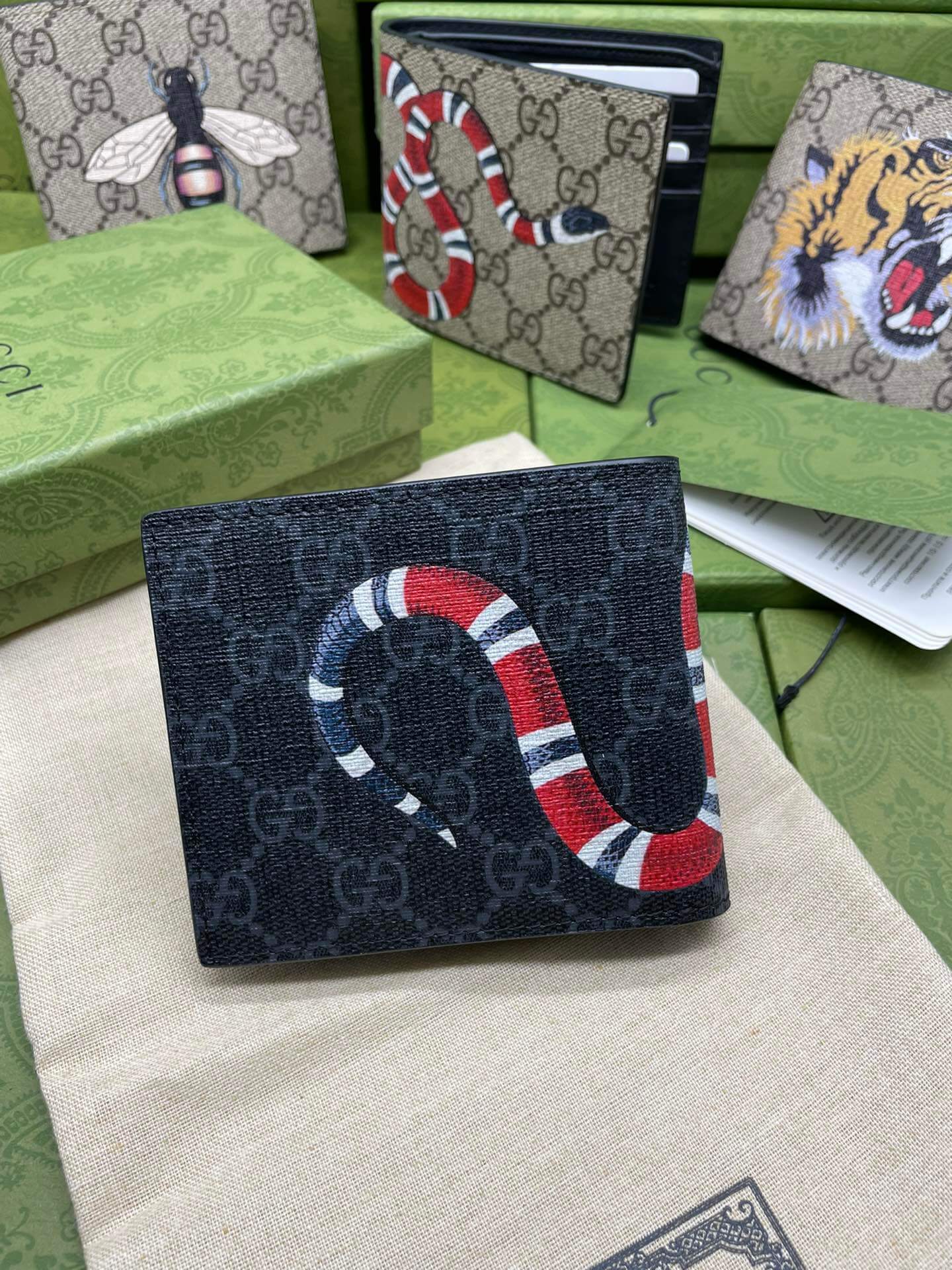 VBS PVC Screen Printing snake wallet black 451268