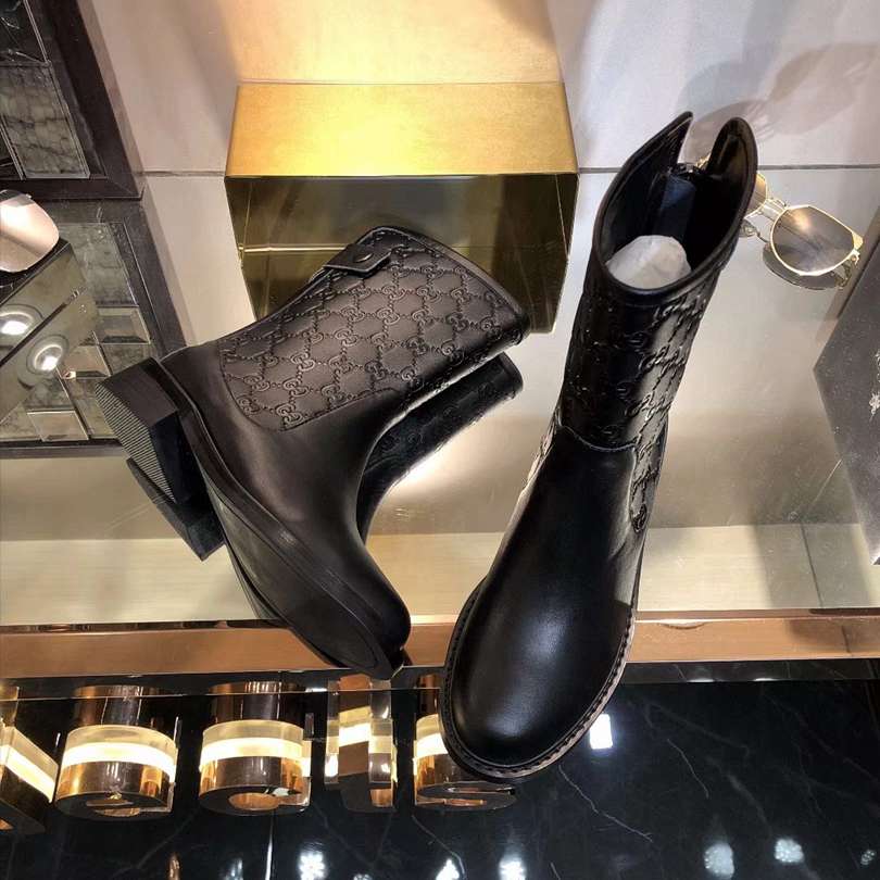 VBS WOMEN'S GUCCISSIMA SHORT ZIP BOOTS BLACK