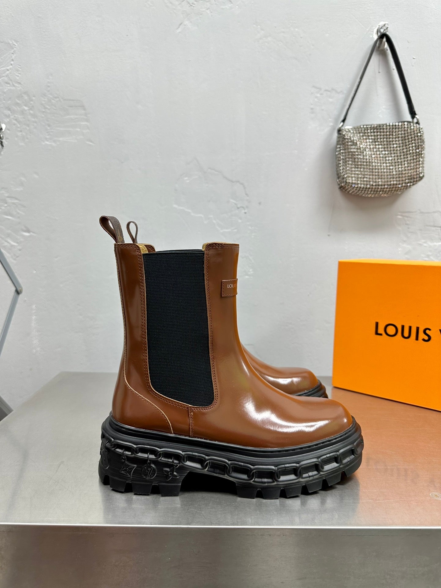 nmb nmb RECORD CHELSEA BOOT BROWN