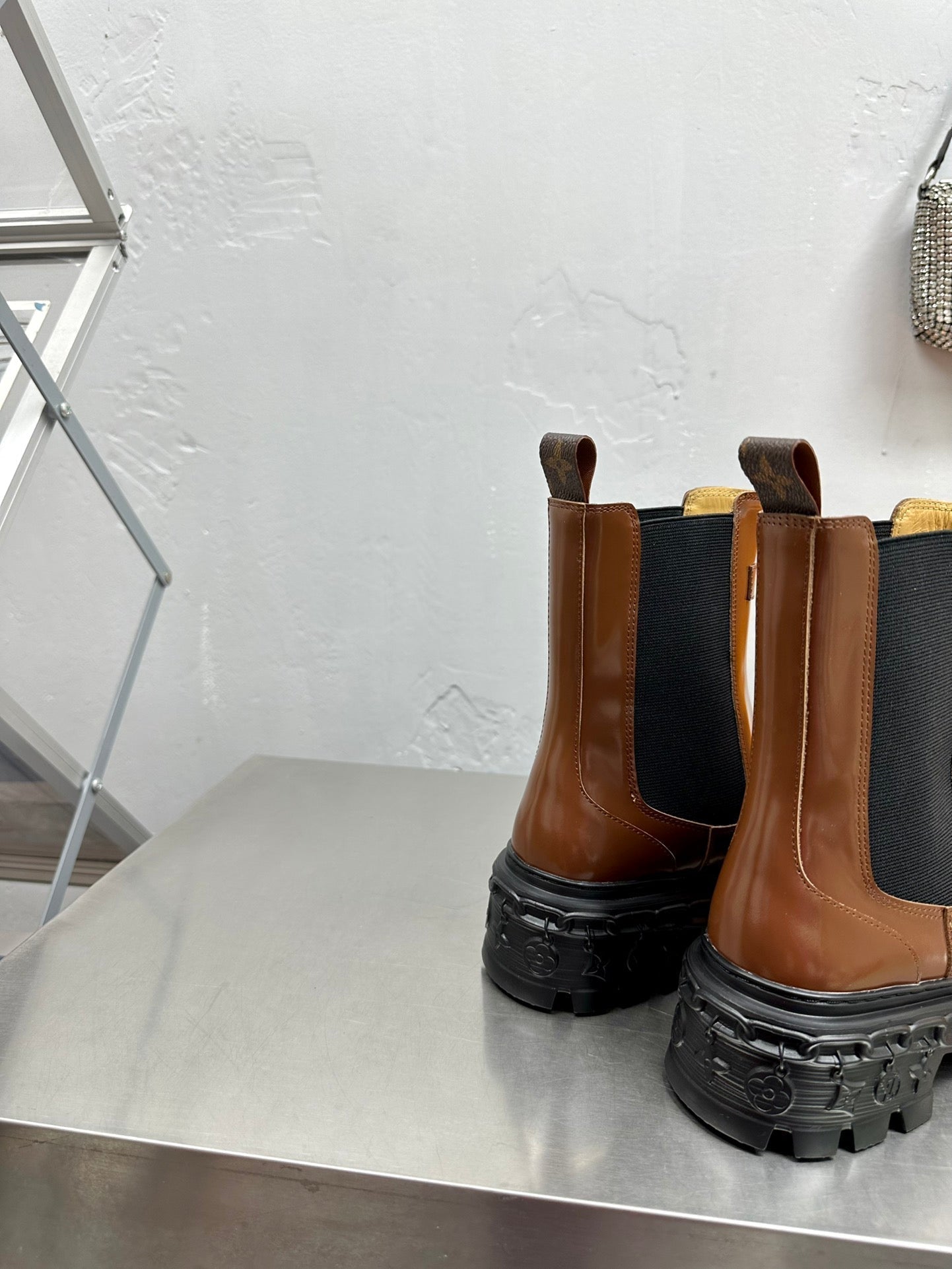 nmb nmb RECORD CHELSEA BOOT BROWN