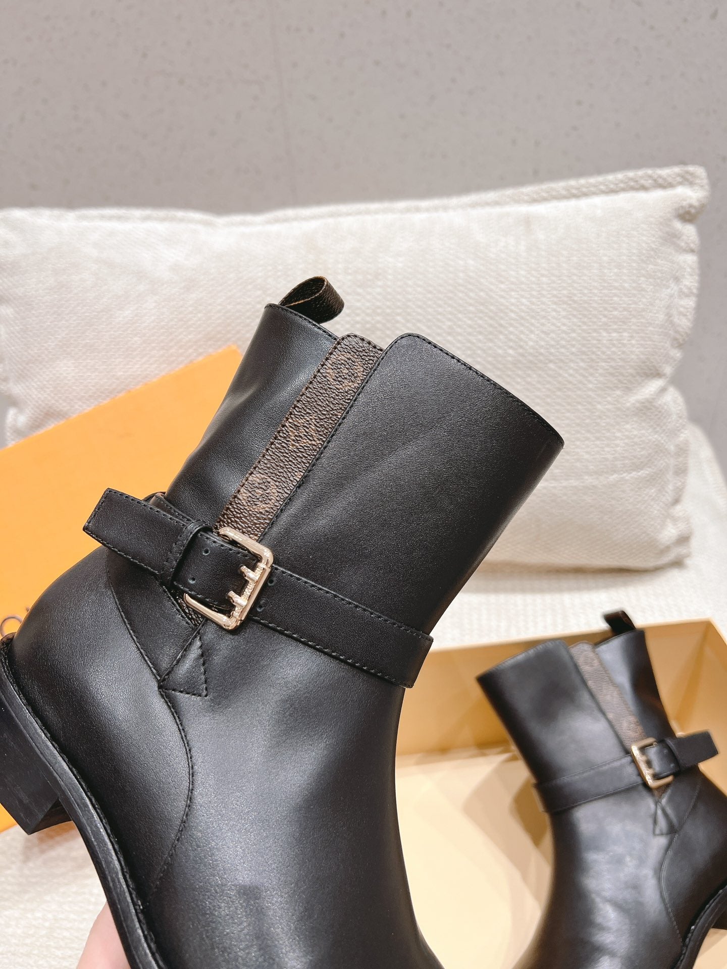 nmb BOOTSY ANKLE BOOT BLACK 1ABUB4