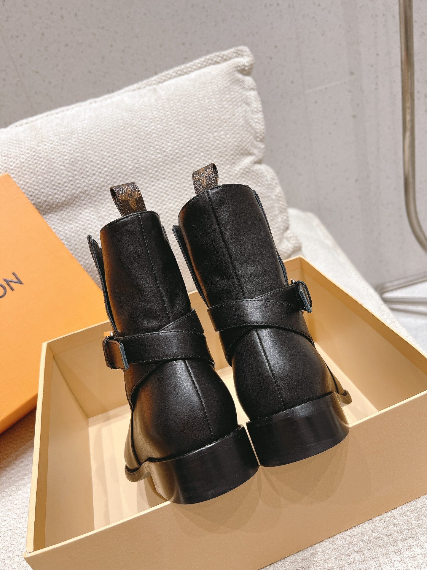 nmb BOOTSY ANKLE BOOT BLACK 1ABUB4