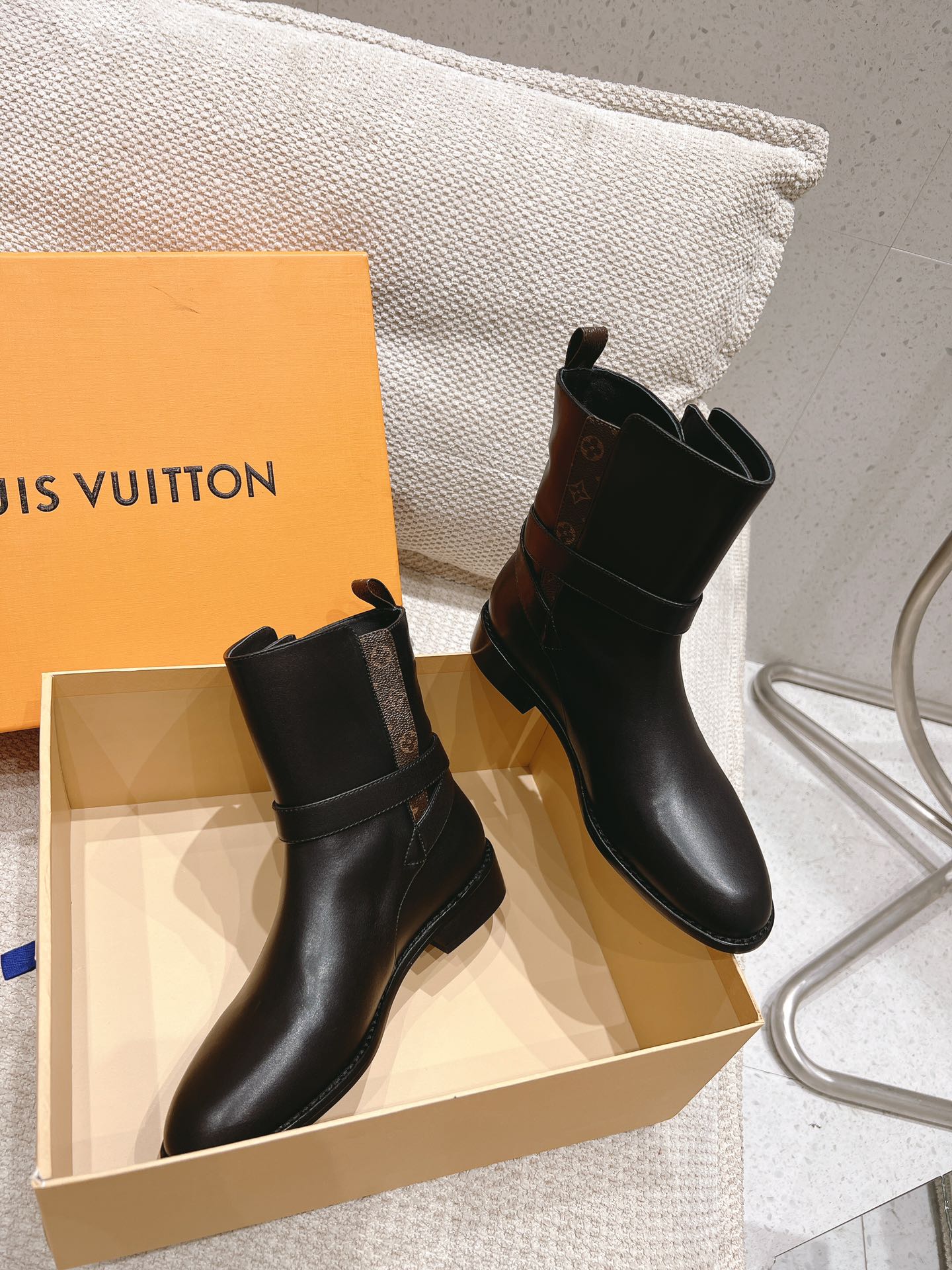 nmb BOOTSY ANKLE BOOT BLACK 1ABUB4