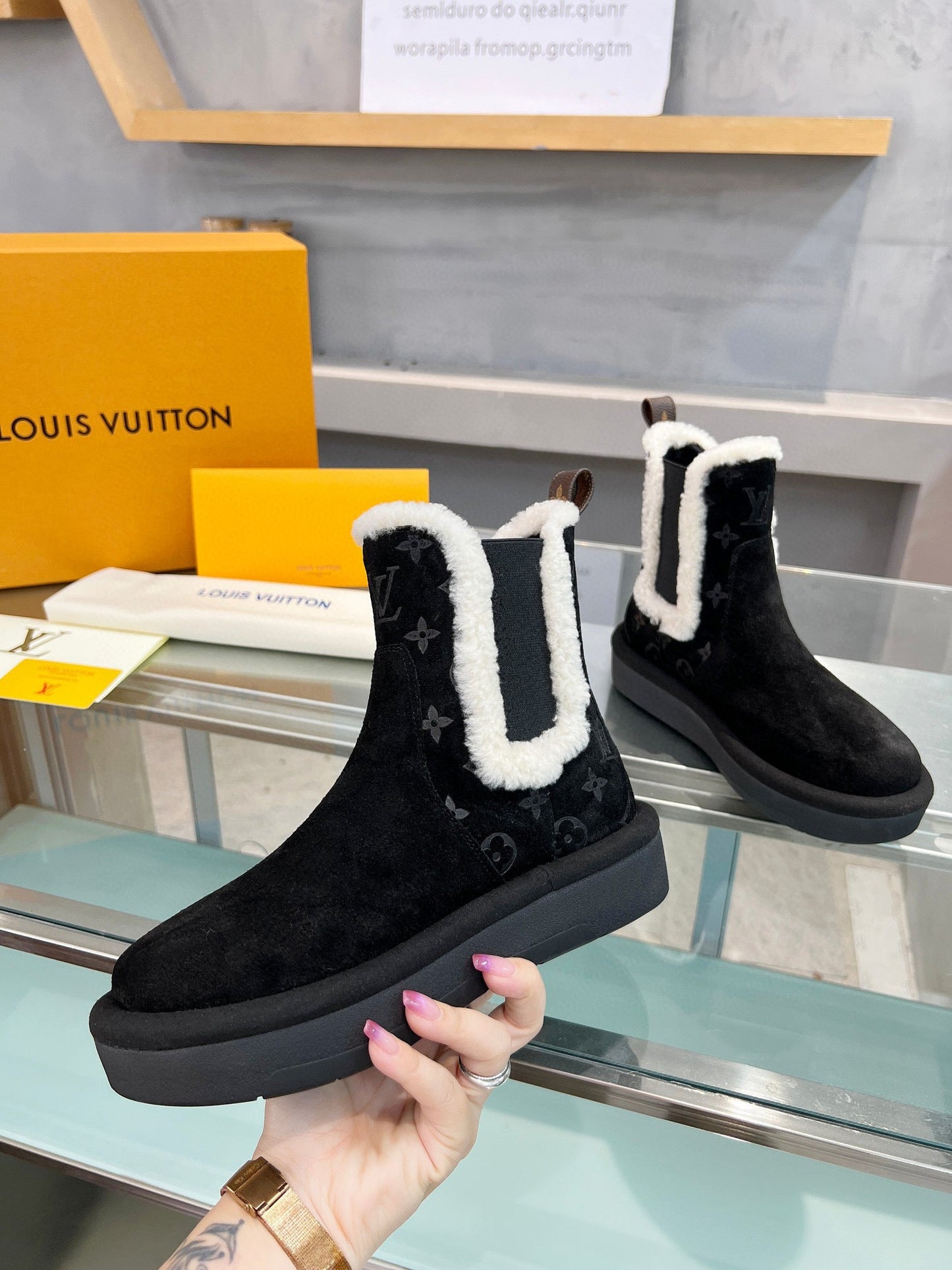 Vbs ASPEN CHELSEA ANKLE BOOT BLACK 1ADC6V