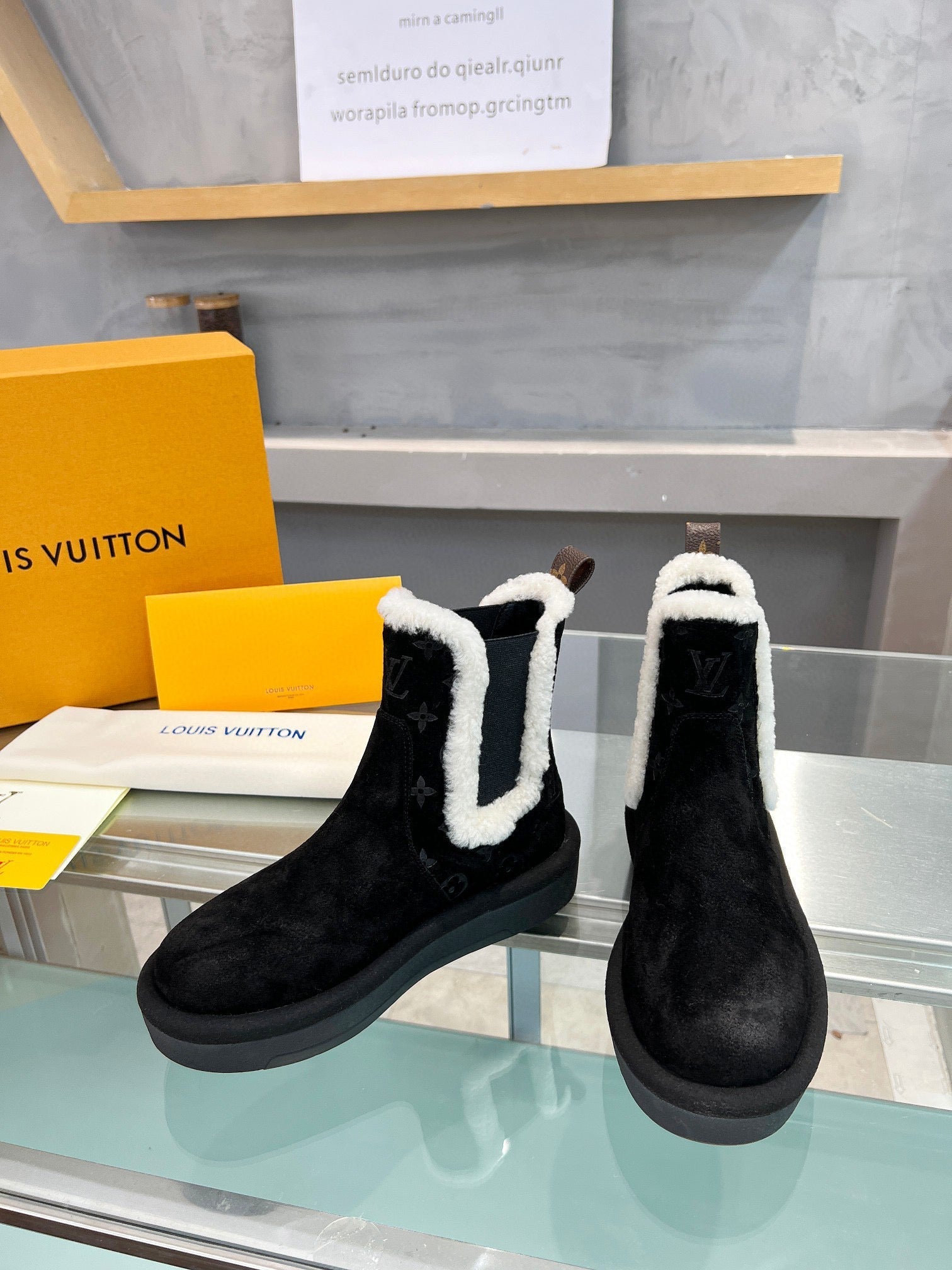 Vbs ASPEN CHELSEA ANKLE BOOT BLACK 1ADC6V