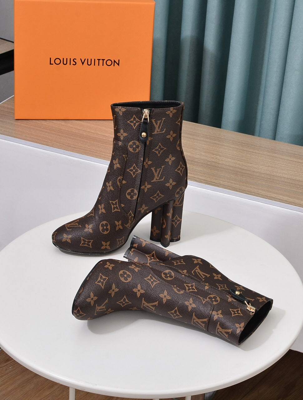 nmb SILHOUETTE ANKLE BOOT MONOGRAM BROWN