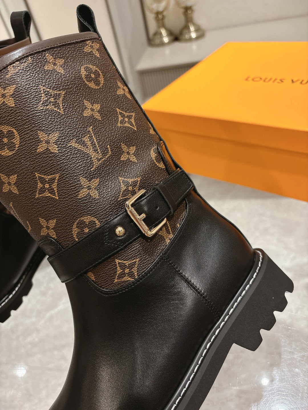 nmb TERRITORY FLAT ANKLE BOOT MONOGRAM BROWN