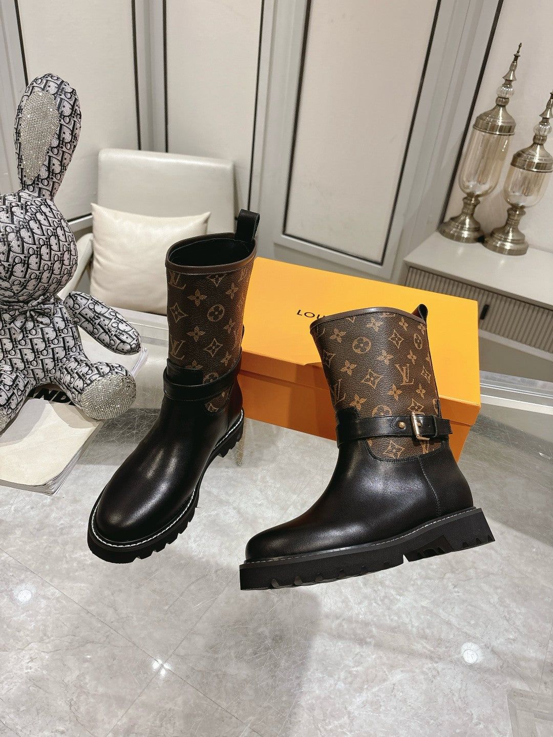 VBS TERRITORY FLAT ANKLE BOOT MONOGRAM BROWN