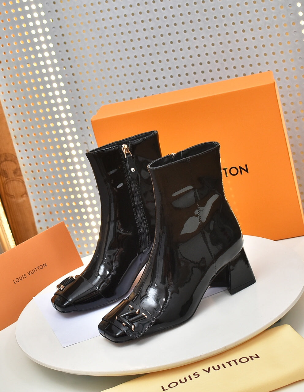 nmb SHAKE ANKLE BOOTS BLACK AND BROWN