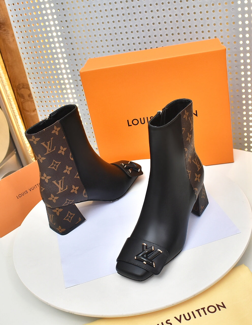 nmb SHAKE ANKLE BOOTS BLACK AND BROWN