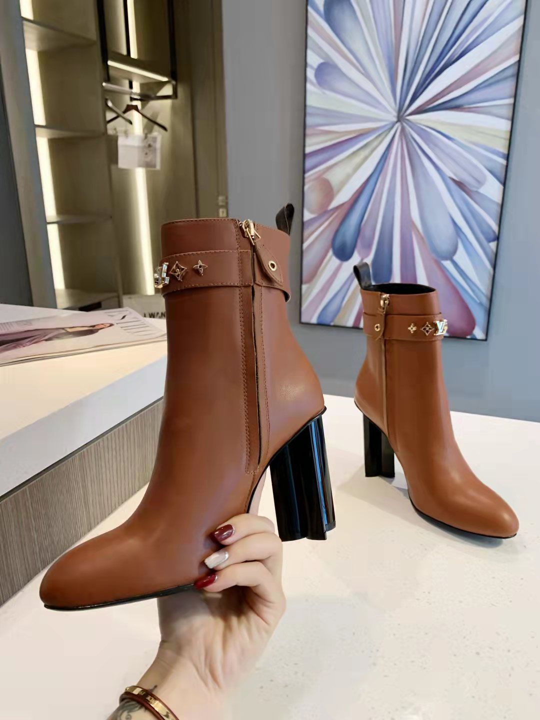nmb ANKLE BOOT BROWN