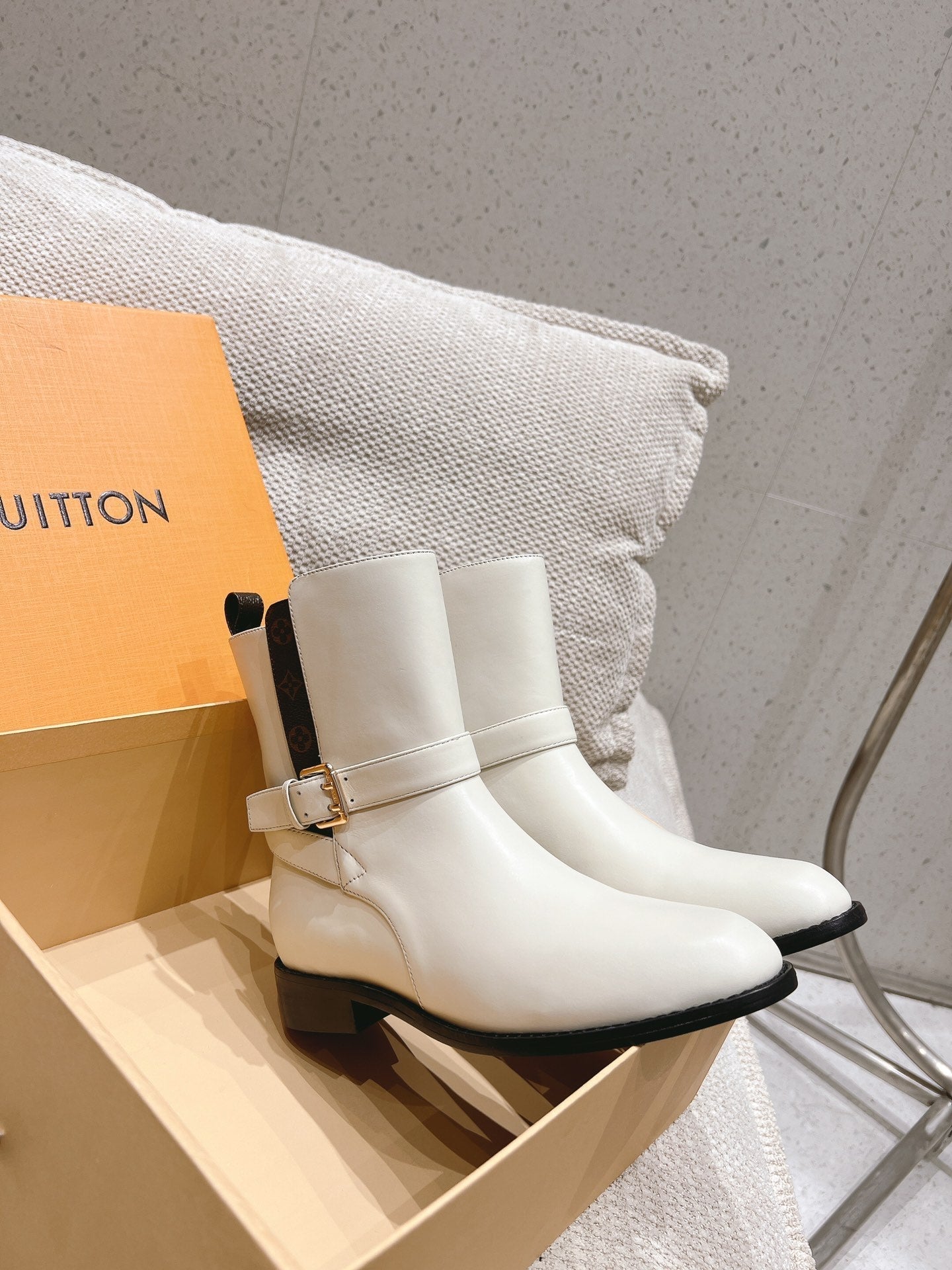 nmb BOOTSY ANKLE BOOT WHITE