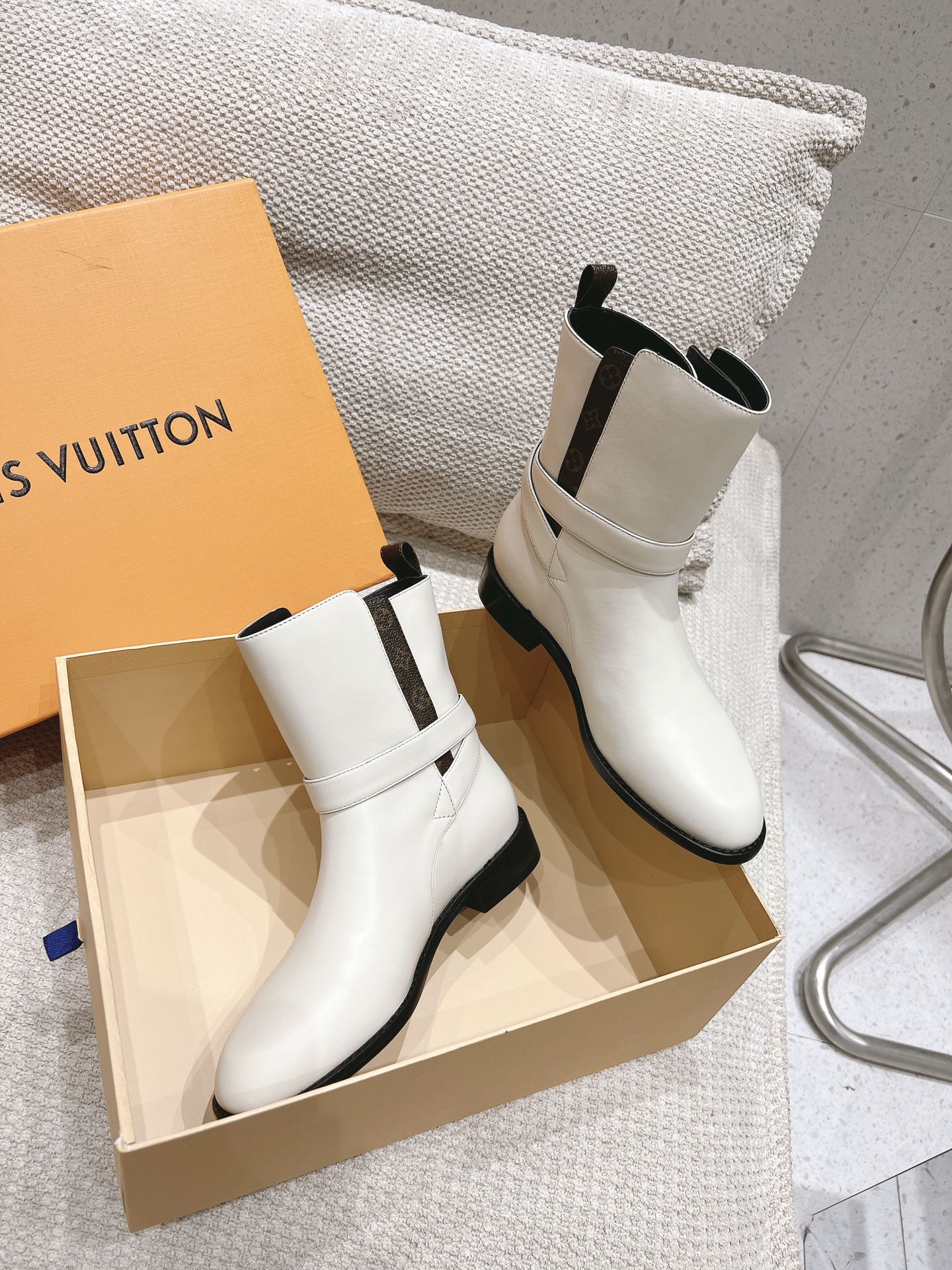 nmb BOOTSY ANKLE BOOT WHITE