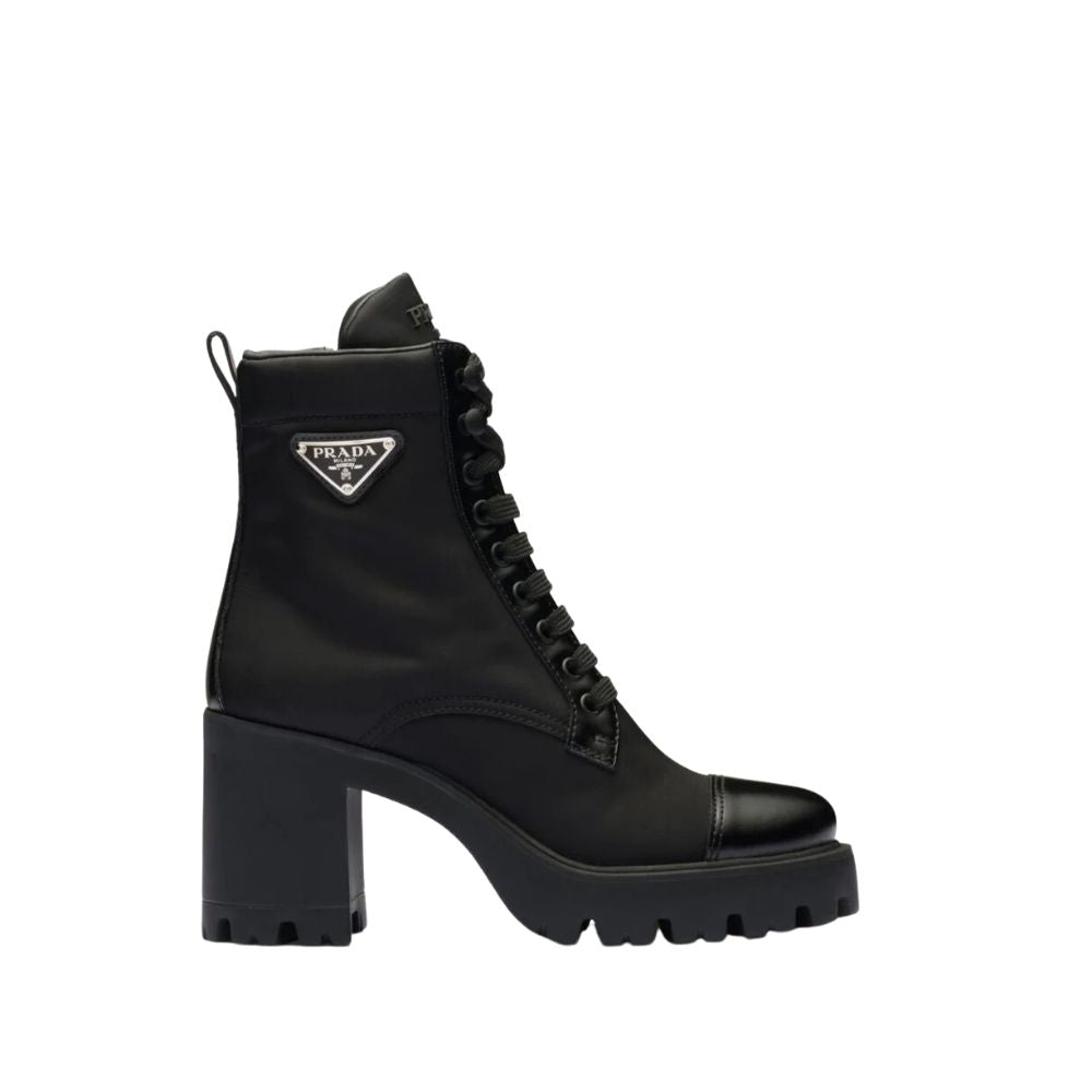 VBS LOGO PLAQUE ANKLE BOOTS BLACK