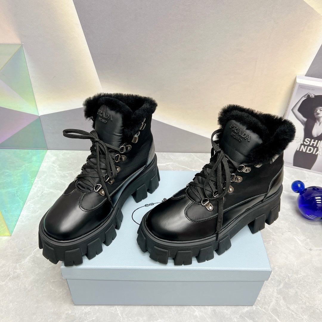 PD LEATHER CHUNKY ANKLE BOOTS BLACK