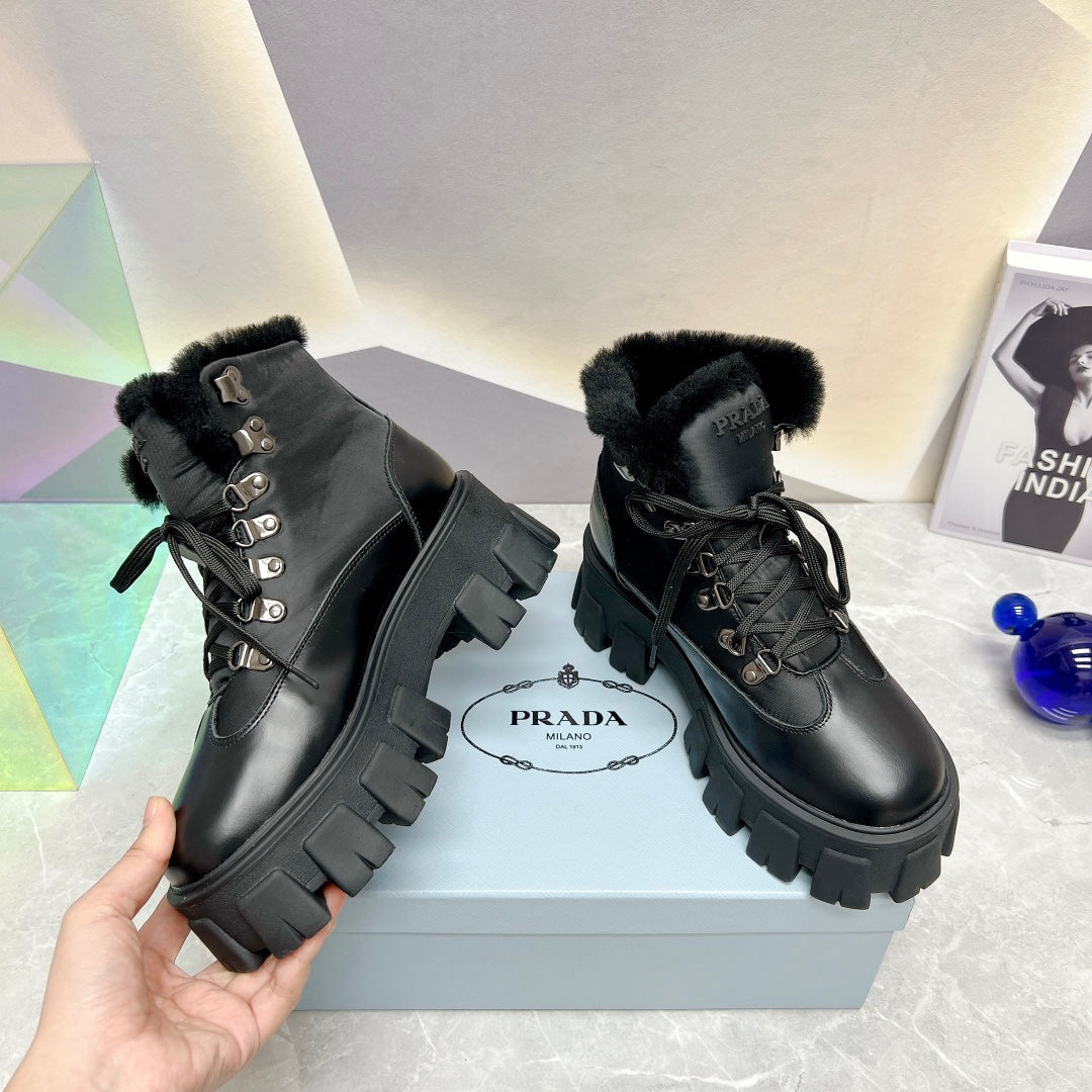 PD LEATHER CHUNKY ANKLE BOOTS BLACK