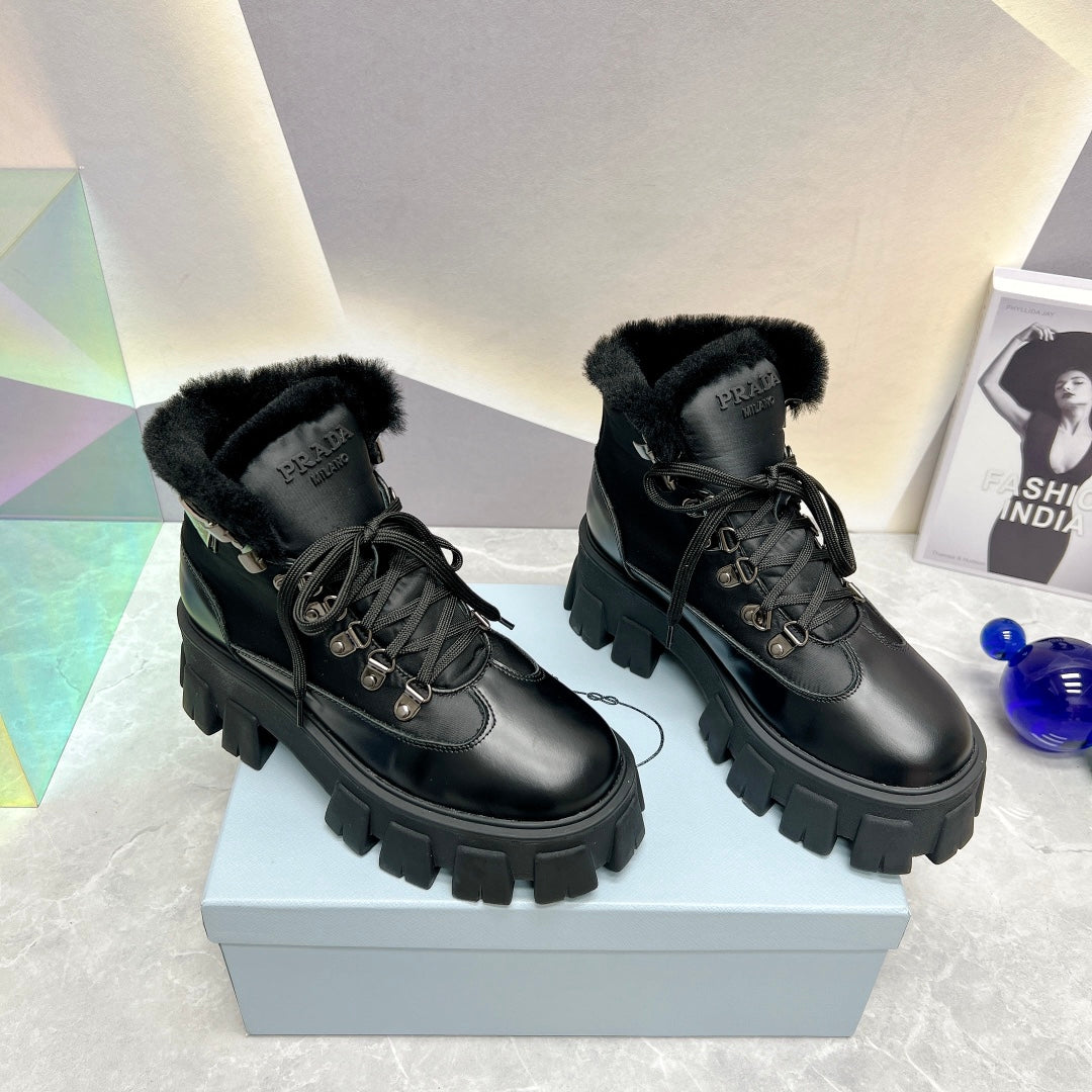 PD LEATHER CHUNKY ANKLE BOOTS BLACK
