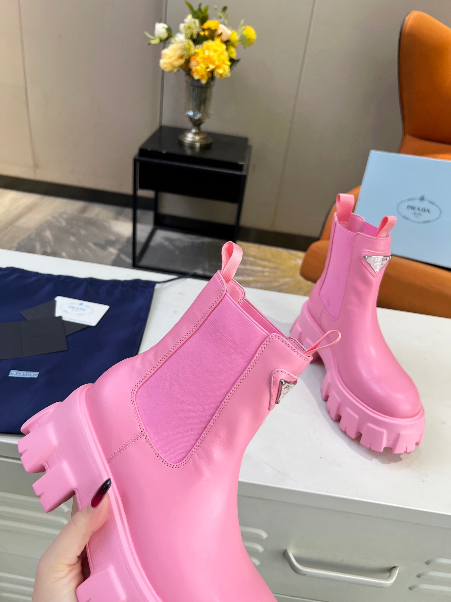 PD MONOLITH BRUSHED LEATHER BOOTIES PINK