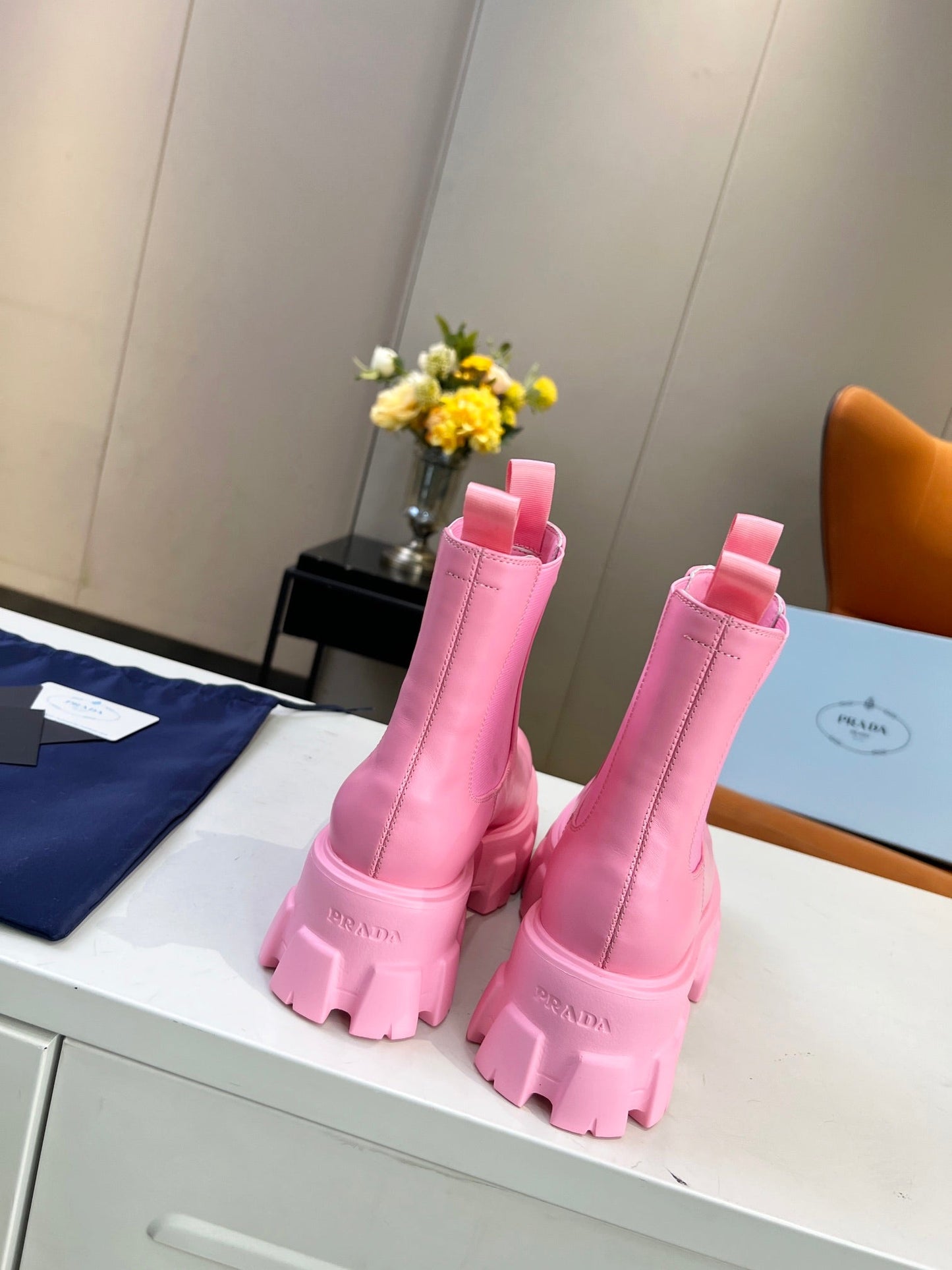 PD MONOLITH BRUSHED LEATHER BOOTIES PINK