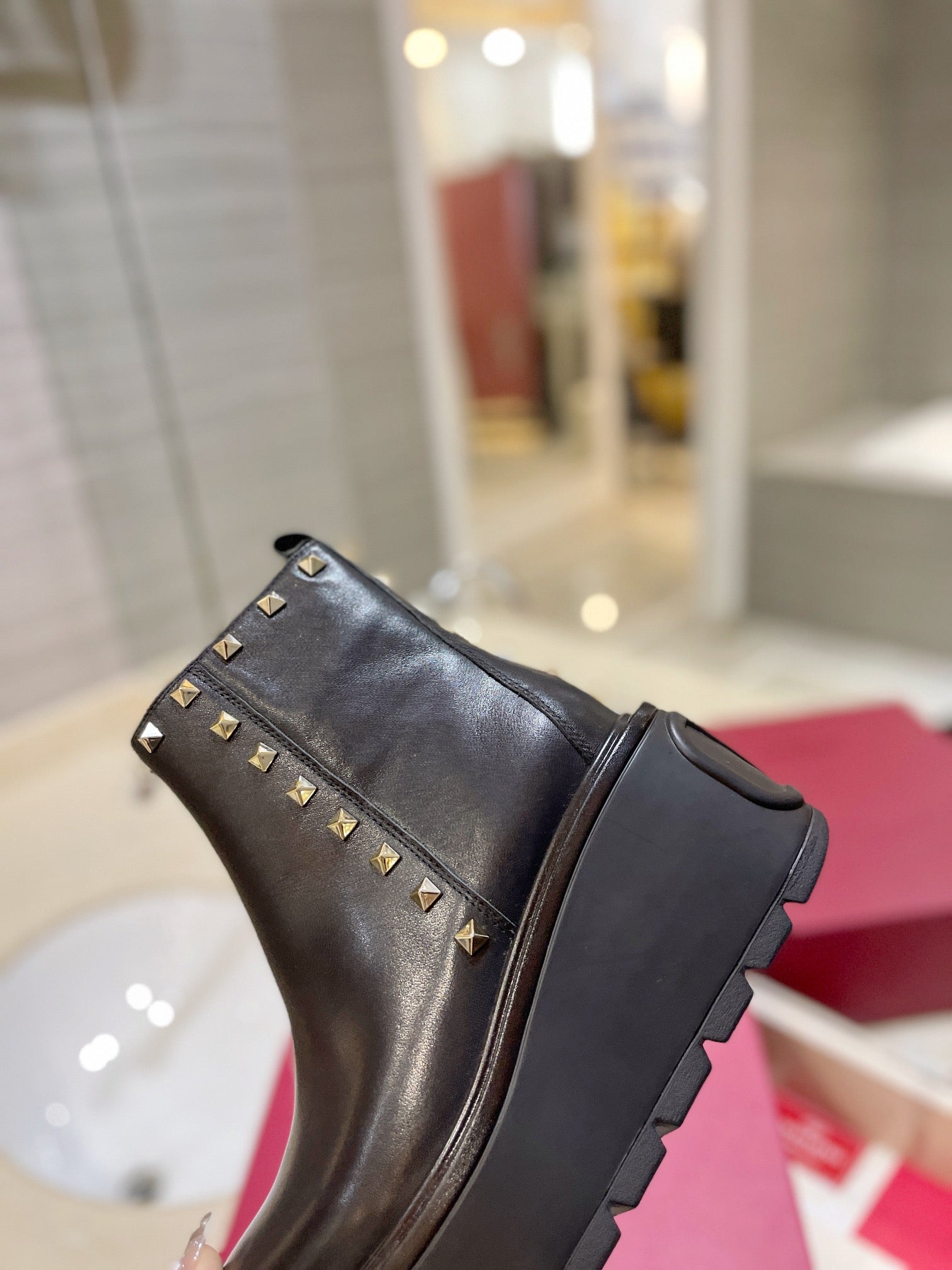 nmb GARAVANI UNIQUEFORM CALFSKIN ANKLE BOOT BLACK 1W2S0CS0MMD 0NO