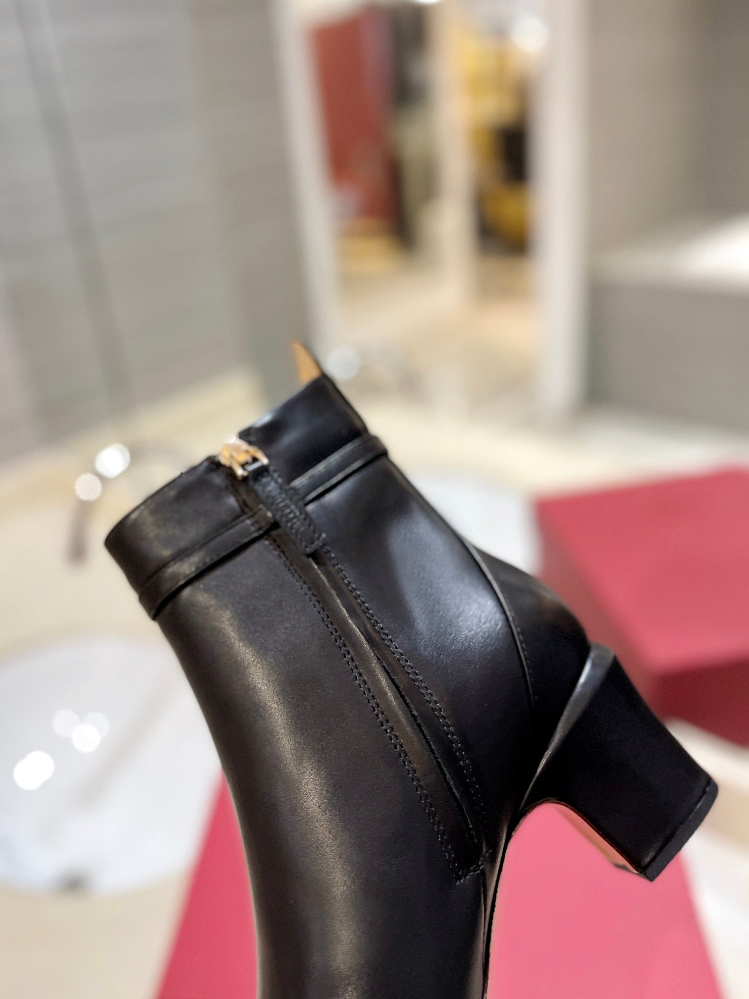nmb GARAVANI TAN GO ANKLE BOOT IN CALFSKIN LEATHER BLACK 3W2S0GZ2ATZ 0NO