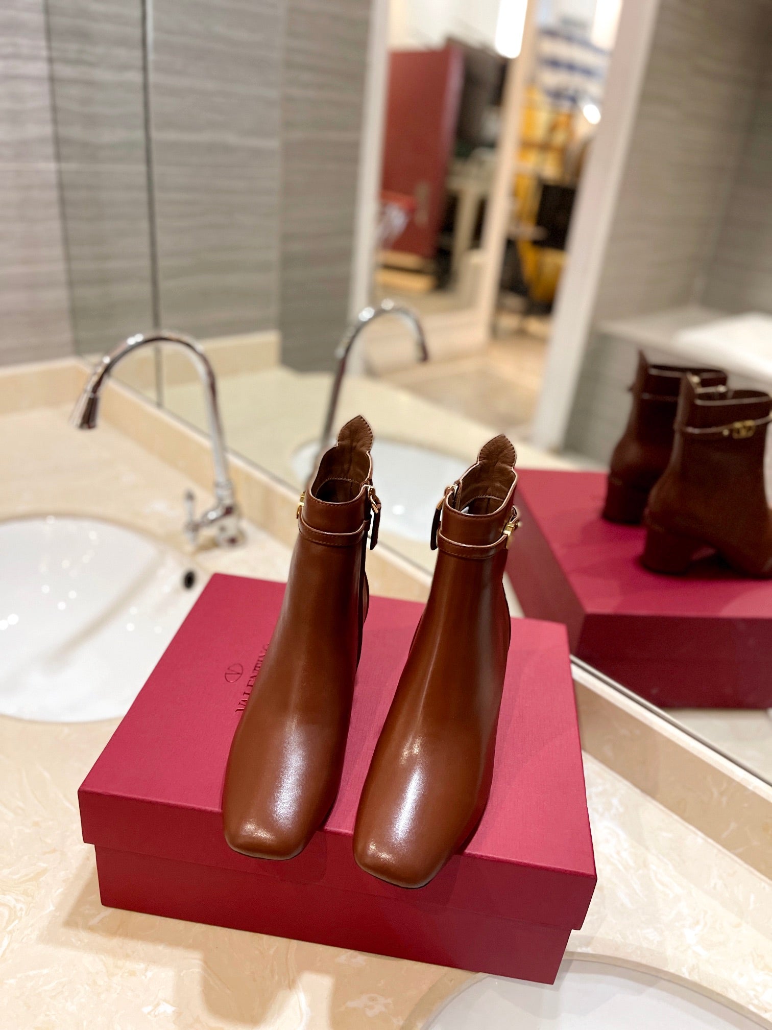 nmb GARAVANI TAN GO ANKLE BOOT IN CALFSKIN LEATHER BROWN