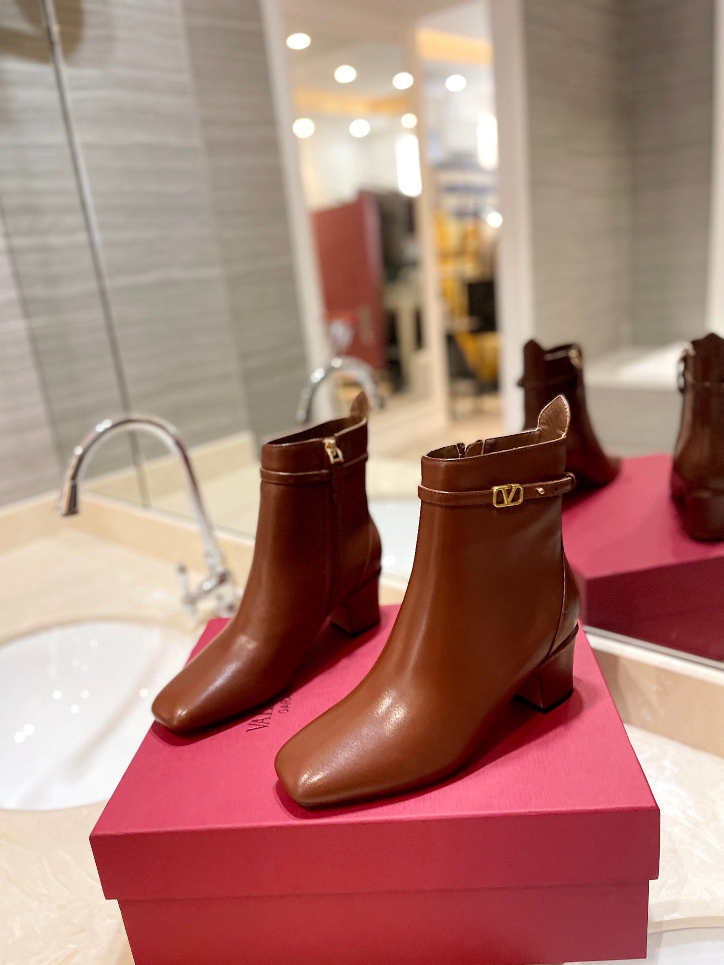 nmb GARAVANI TAN GO ANKLE BOOT IN CALFSKIN LEATHER BROWN