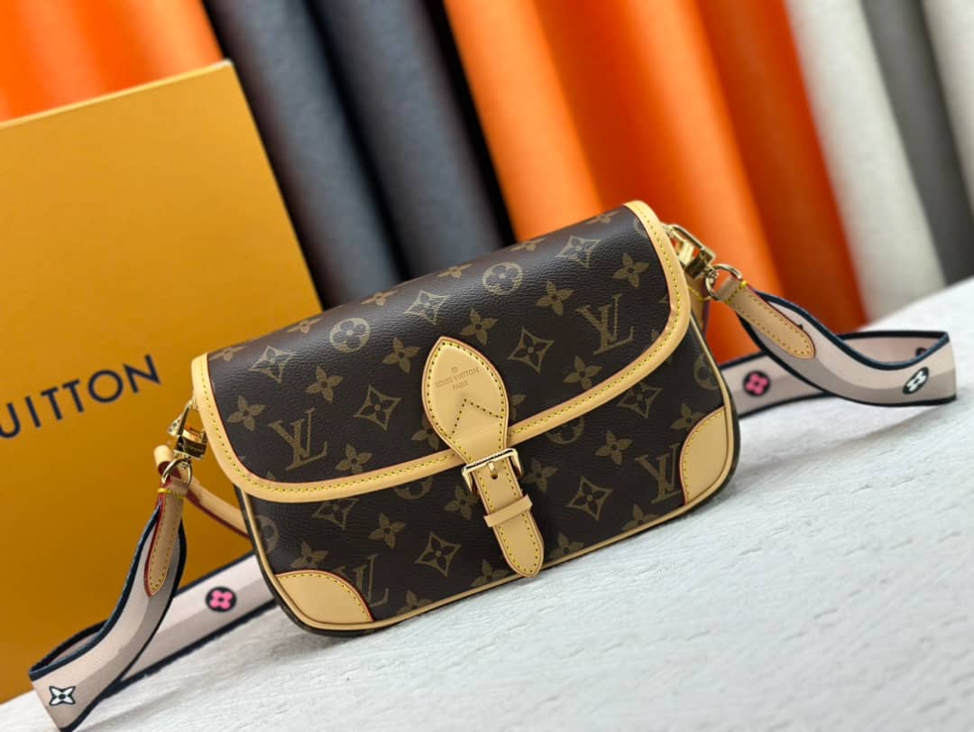 nmb Diane Black Bag