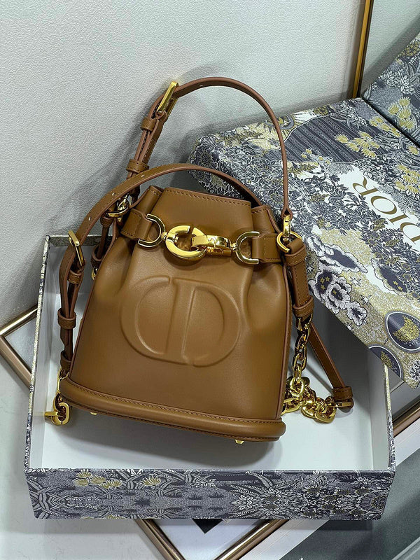Dragons Bags Detail