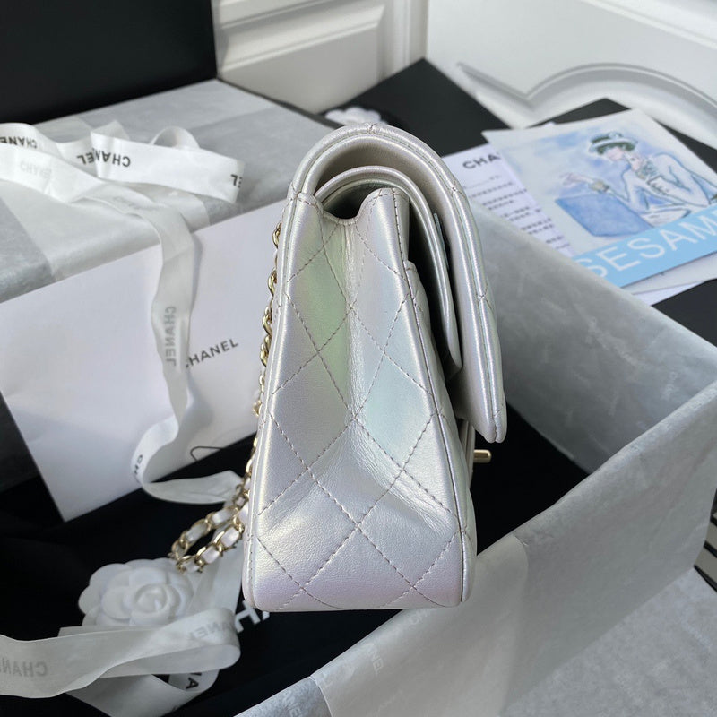 Dragons Bags Detail