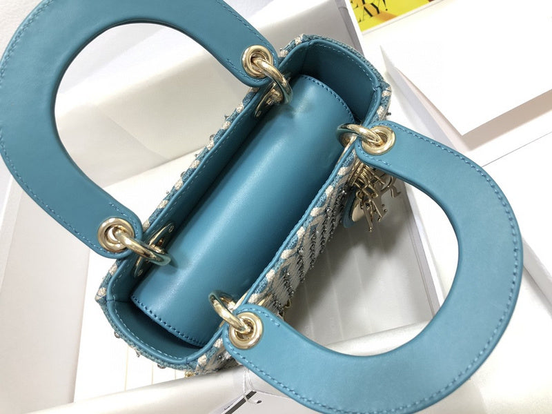 Dragons Bags Detail