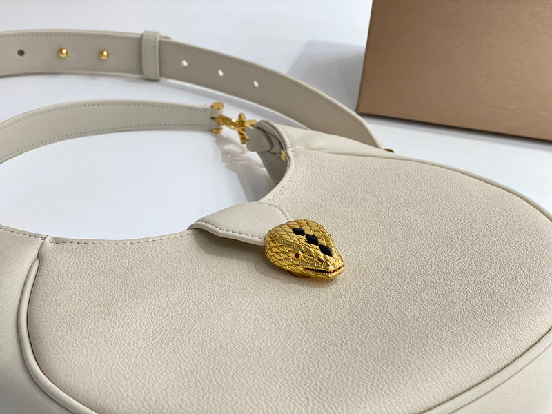 Dragons Bags Detail